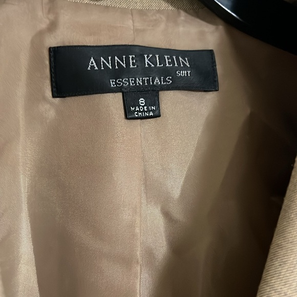 Anne Klein Essentials suit - Picture 2 of 5